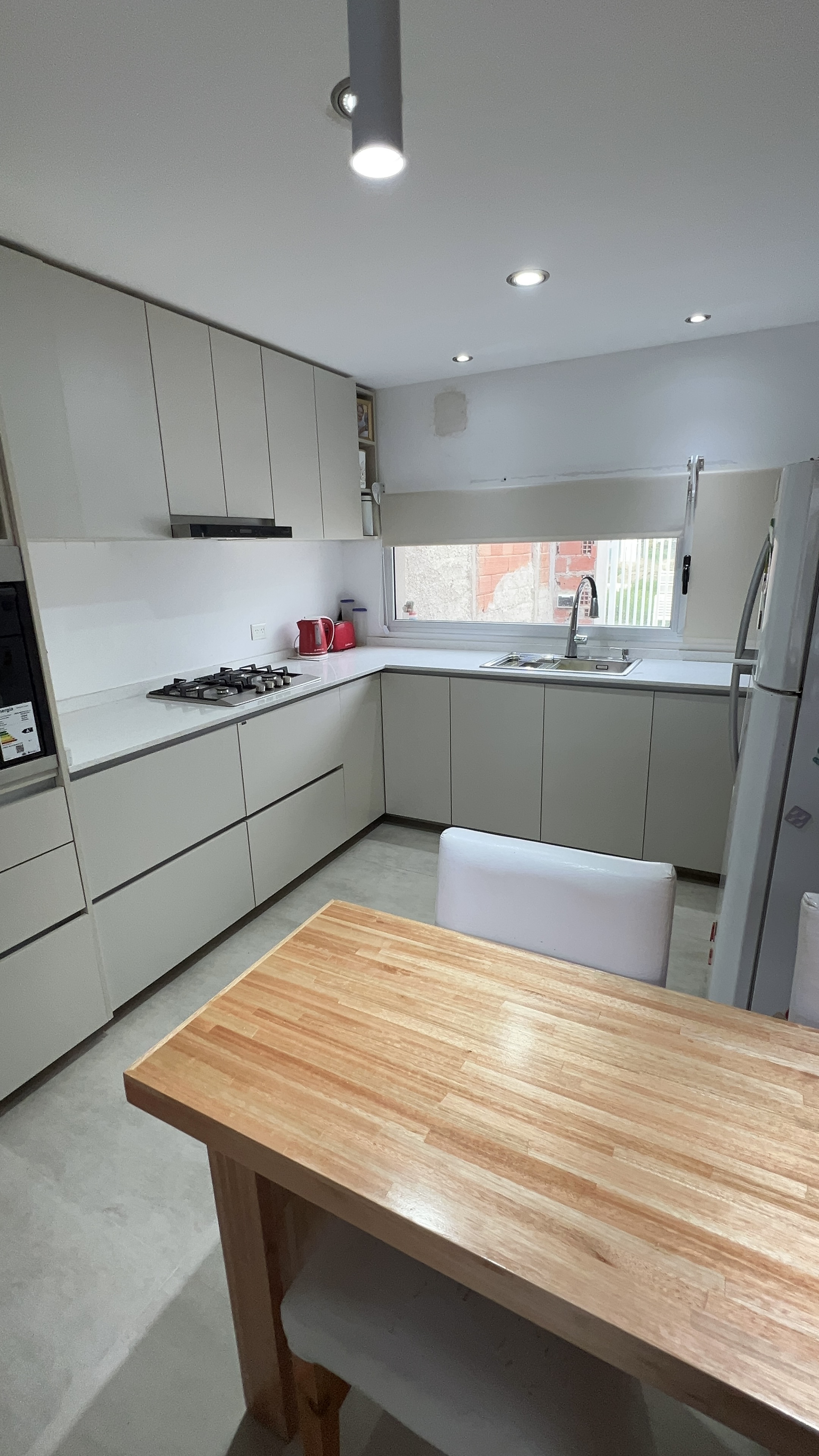 Cocina Carrara — Estilo Moderno